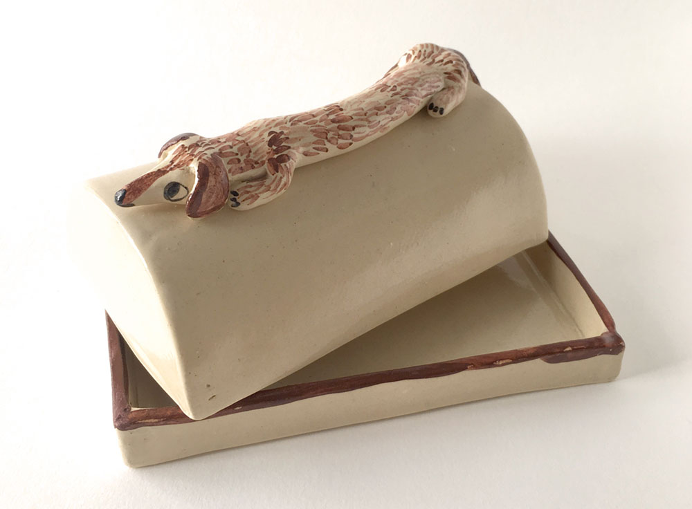 Mantequillera de perro salchicha